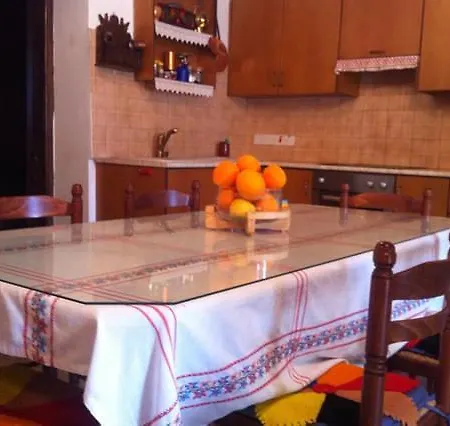 Ioannis Traditional House Pensiune *